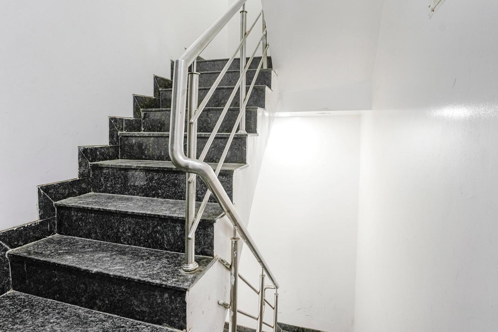Fabhotel Sai Plaza Executive - Chatrapati Sambhaji Аурангабад Экстерьер фото